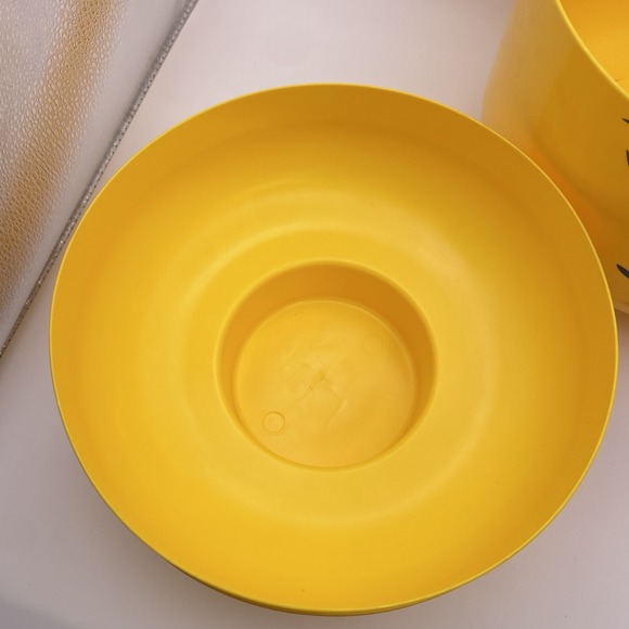 LEGO Large Storage Case Head‎ Yellow Iconic Lipstick Smile Girl Mini Figure - Picture 4 of 9